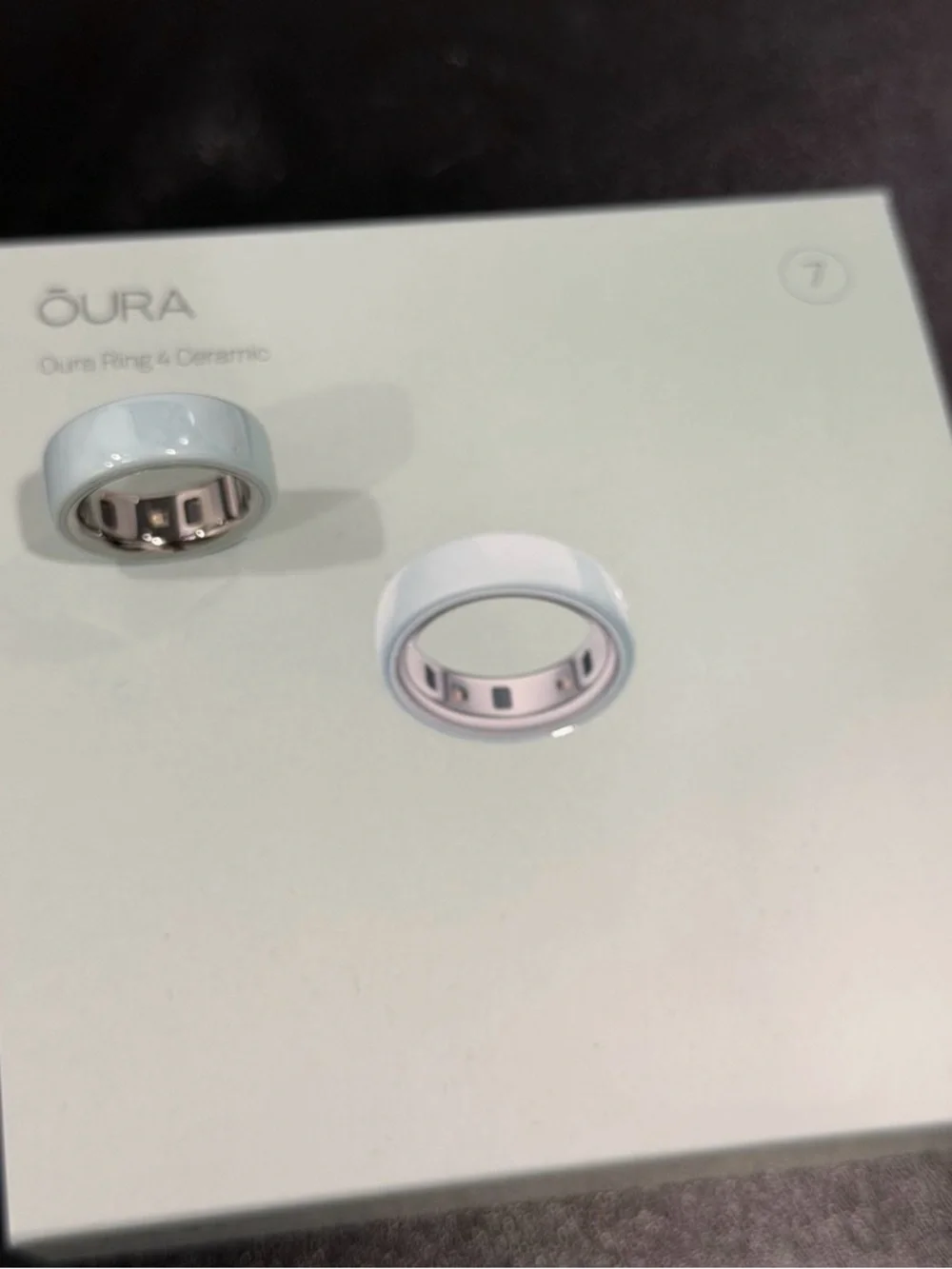 Oura Ring Gen 4 Ceramic Smart Ring — White with Silver Inner Band